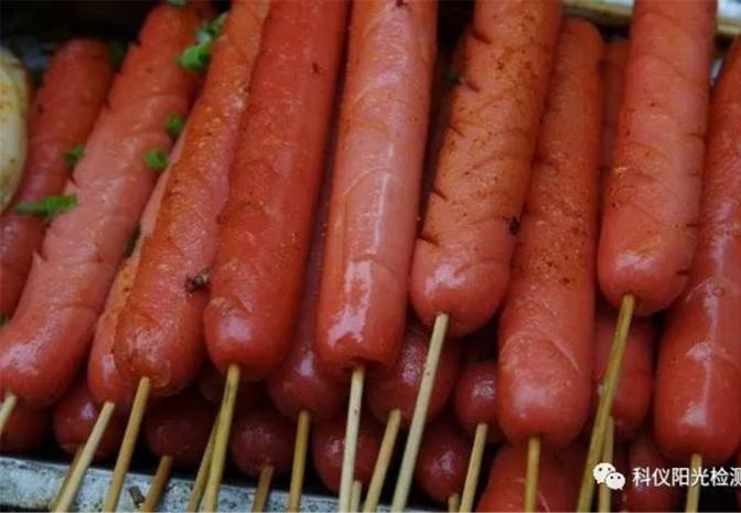 街边烤肠=食品添加剂+仿生肉？听说还致癌？