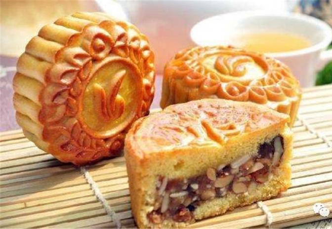 又到月饼霸屏时 想躲过“古董”月饼快看提示