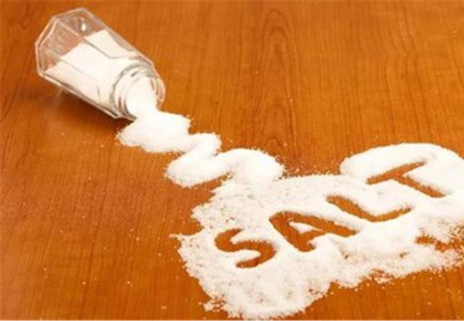 减“咸”不只是减食盐，这些食物中的钠含量也很高