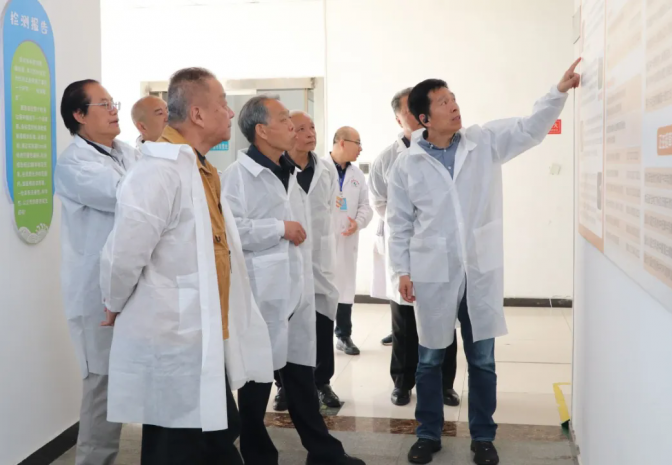 陕西省第十届人大常委会原副主任邓理带领西安企业及企业家联合会及陕西省名特优新农产品质量安全协会莅临科仪阳光调研指导